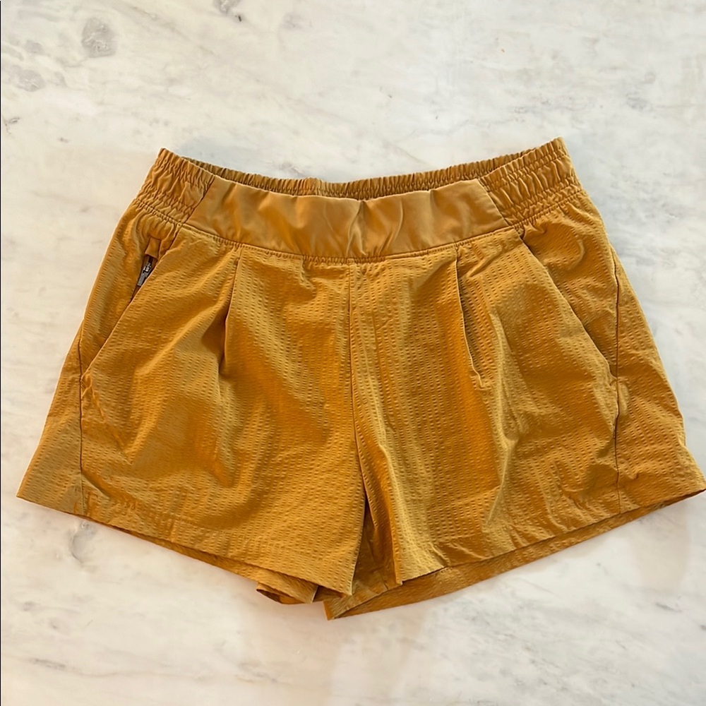 Athleta Textured Brooklyn Shorts